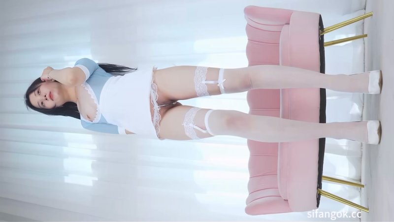K8舞团绝版【君恬】第1期 穹凶嫩模裸舞给自己跳出水了双视角20V